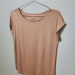 Tahari Women's Beige Short Sleeve Tee